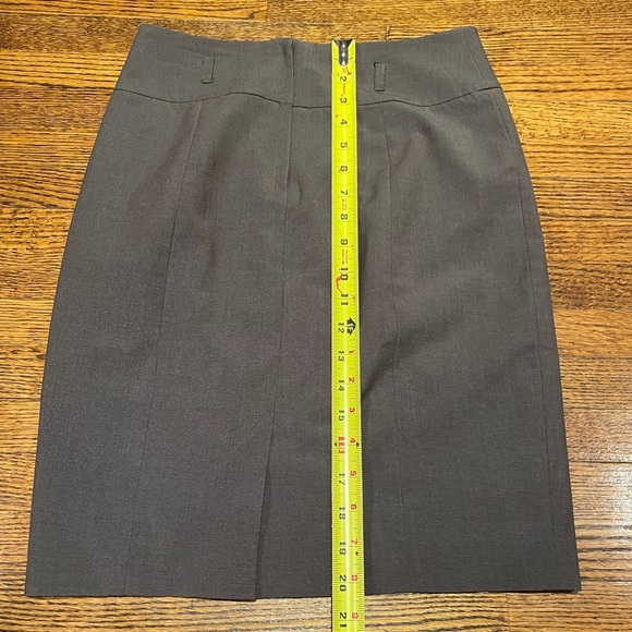 RW&Co brown lined business skirt - Size 0 - Picture 4 of 7